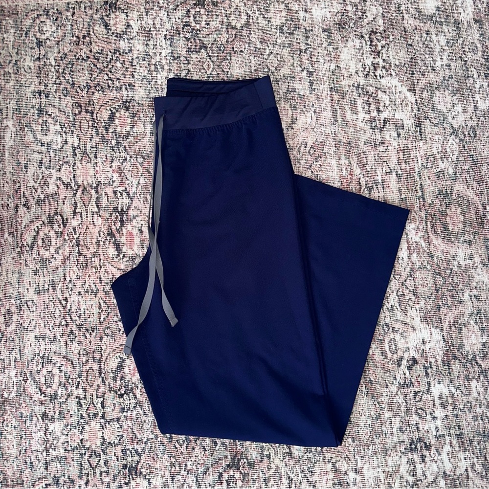 Figs Navy High Waisted Livingston Basic Scrub Pants - Size Large